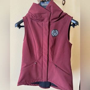 NWT Noel Asmar Equestrian x Spruce Meadows Red Kinley Vest